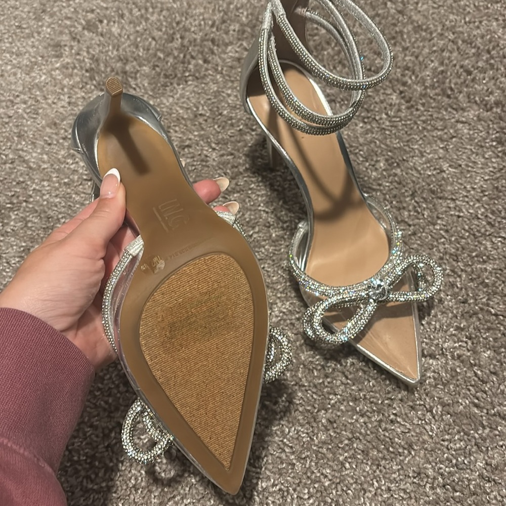 Laynea Translucent Pointed-Toe Pumps - Picture 5 of 5